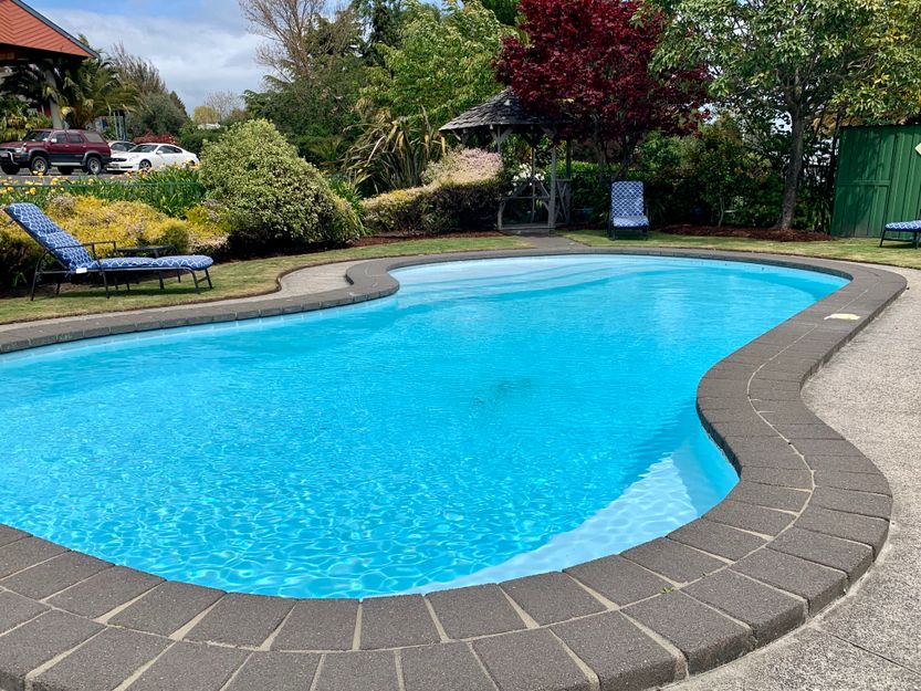 Lakeland Resort - Pool 
